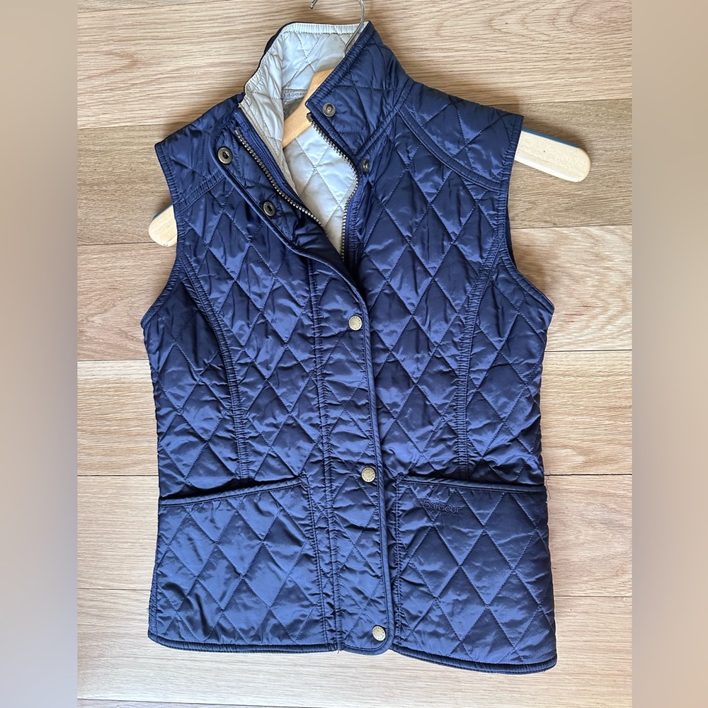 Beautiful Barbour Vest - Navy Blue - US 4 EUC